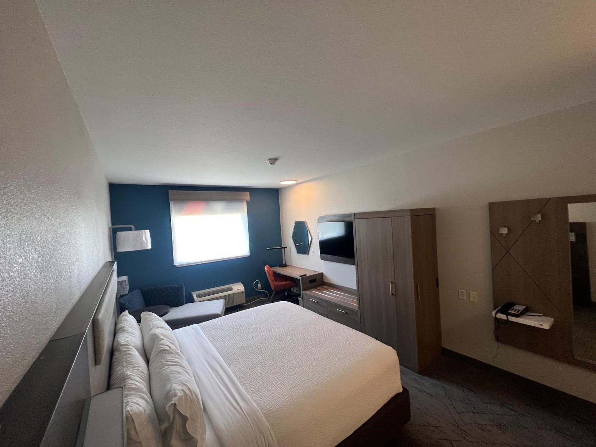 Holiday Inn Express - Wichita North - Park City By Ihg Buitenkant foto